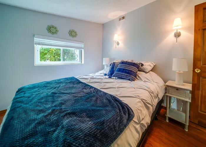 Cozy Erie Vacation Rental With Patio And Seasonal Pool