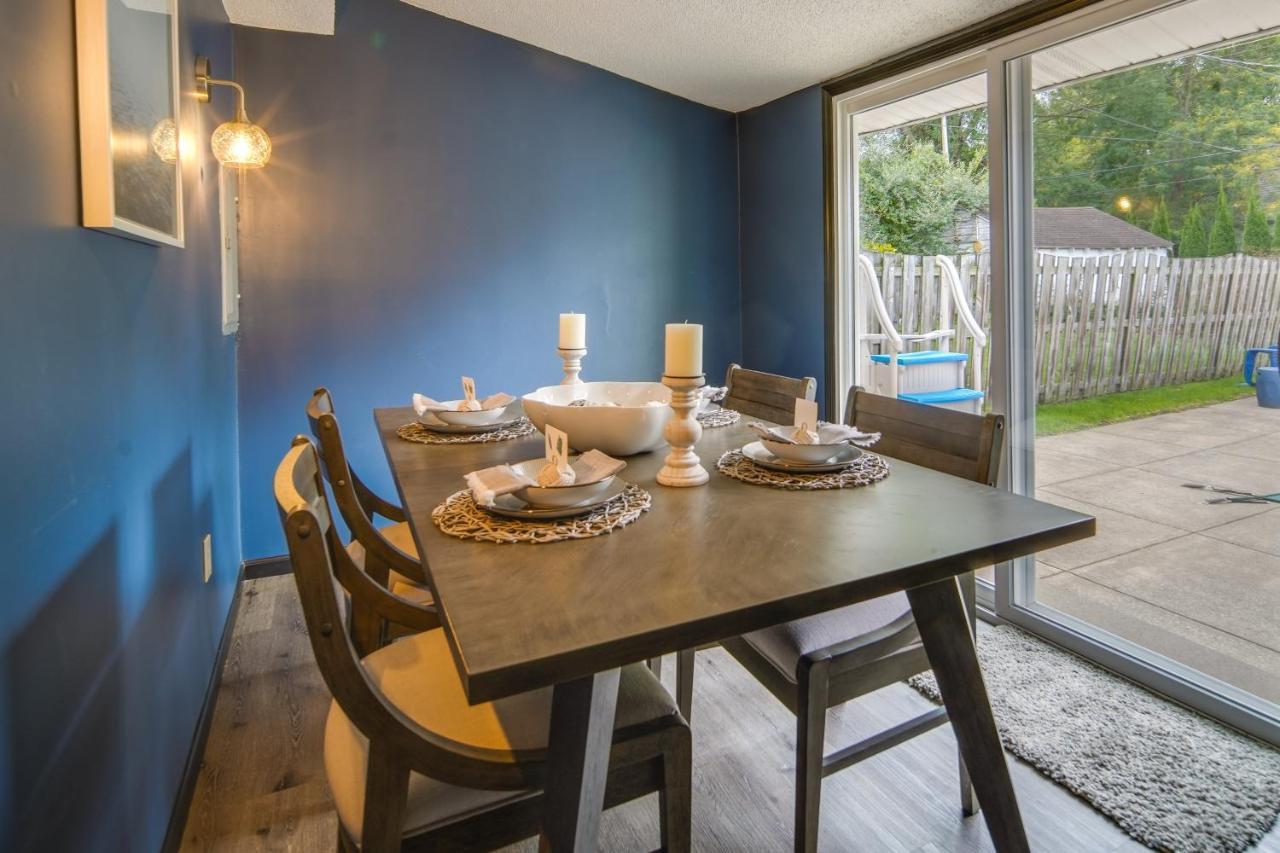 Holiday home Cozy Vacation With Patio And Seasonal Pool Erie