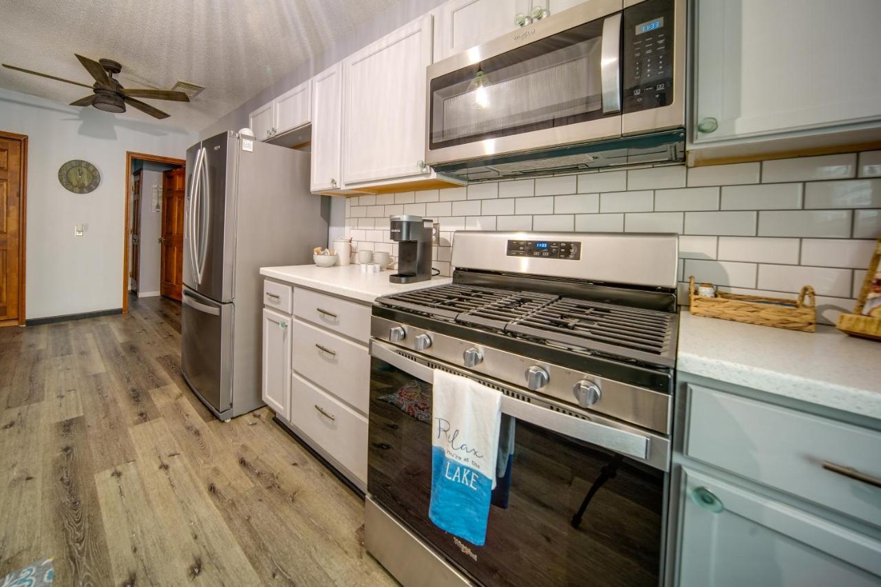 Holiday home Cozy Vacation With Patio And Seasonal Pool Erie