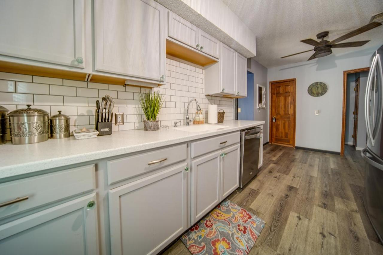 Cozy Vacation With Patio And Seasonal Pool Erie