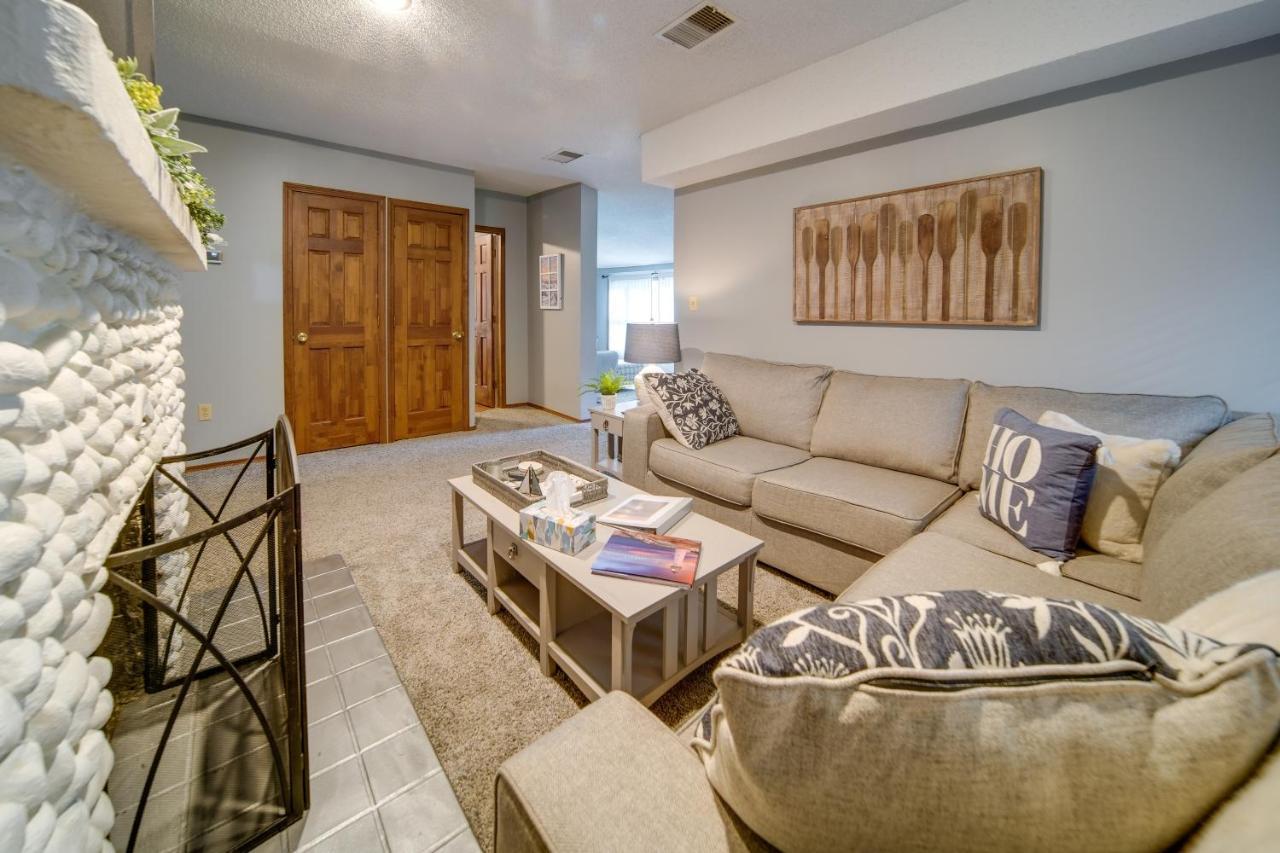 Cozy Vacation With Patio And Seasonal Pool Erie